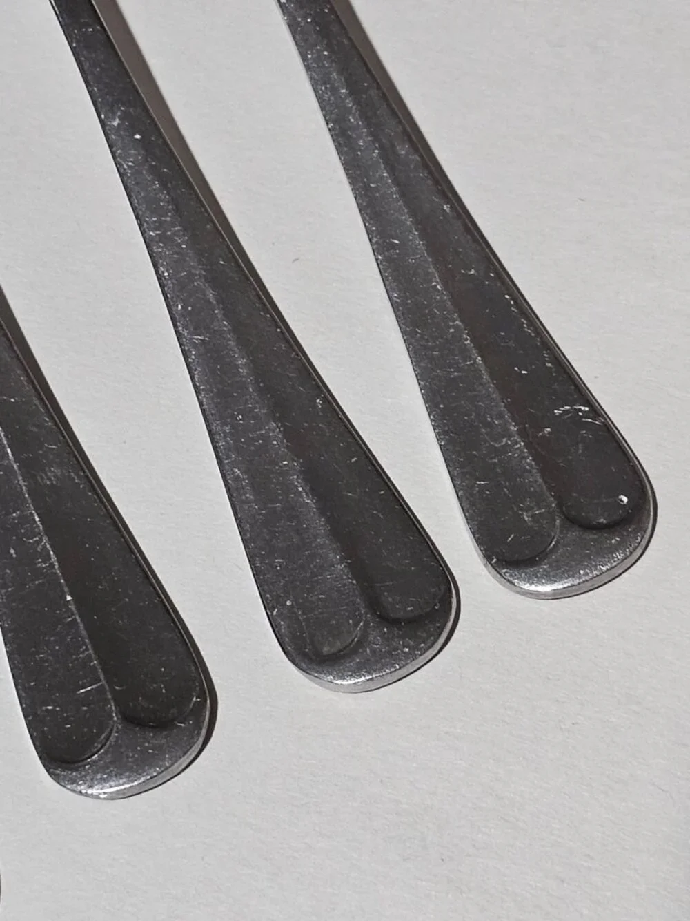 Rogers Jefferson Manor 3 Salad & 1 Dinner Fork stainless Roberts vintage flatwar